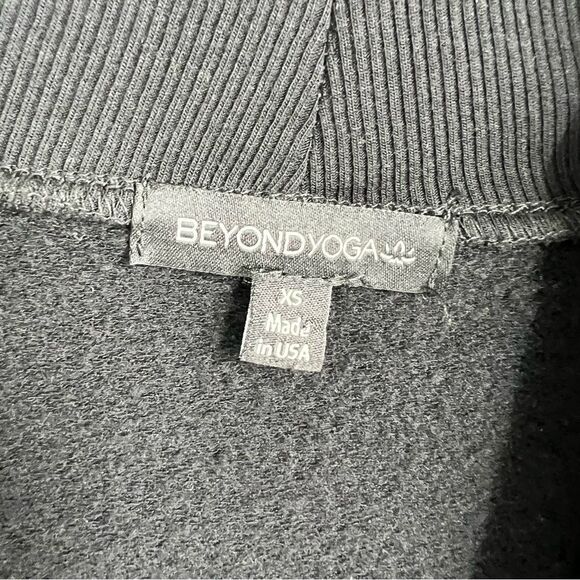 Beyond Yoga Cardigan - Picture 3 of 5